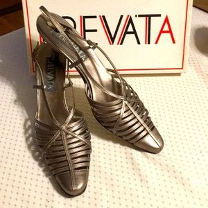 Prevata Mesh pewter pumps, Made in Italy